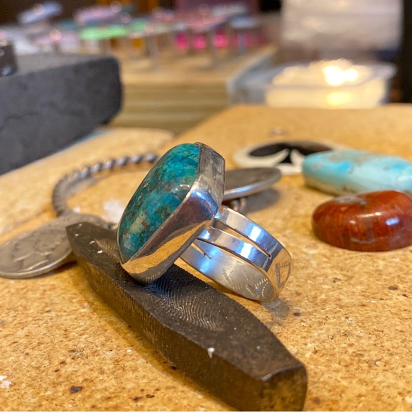 Handmade Ring Stamped Sterling Silver Silicated Chrysocolla/Malachite gem silica - Picture 3 of 9